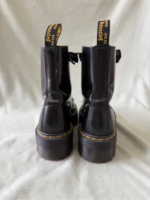 Dr. Martens MOLLY Women's Leather Platform Boots Size 8 thumbnail 3