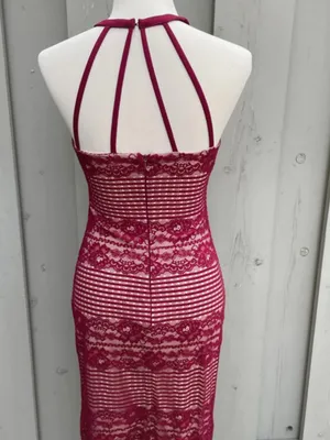 Guess Sleeveless Lace Midi Dress in Wine thumbnail 4