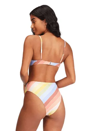 Bikini thumbnail 2