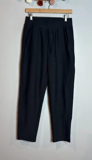 Old Navy Powersoft Go-Dry black pull on pants thumbnail 1