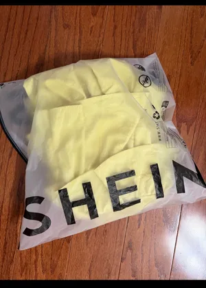 SHEIN Yellow strapless Tiered Layer Ruffle Hem Bandeau Tube Dress- size M. Tiered Layer Ruffle Hem Bandeau Tube Dress Sleeveless Ruched Solid Mini Tube Dress. Wear to a formal, date night or party event. Super cute, gently warn & excellent condition. Measurements approximately 15” from armpit to armpit not fully stretched out from elastic x 27” long. Non-smoking home. Priced to sell at as is condition. Don’t like my price, make reasonable offer! thumbnail 8