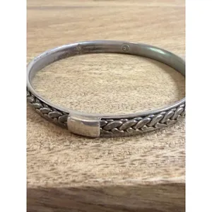 Vintage Liz Claiborne Silver Tone Braided Bangle Bracelet Signed LC thumbnail 2