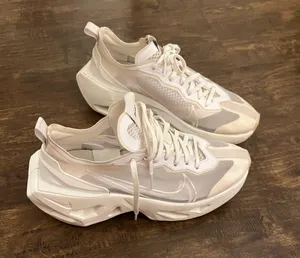 Nike  thumbnail 2