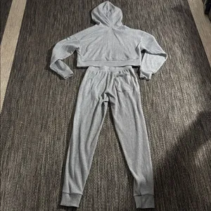 Alo Yoga Muse Set Grey Size XS thumbnail 2