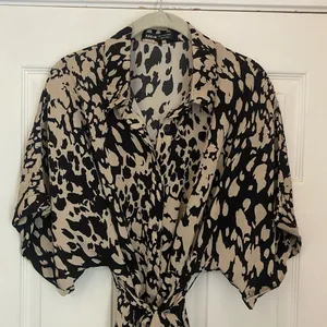 Abstract Print (NOT Animal Print) Short Sleeve Button Down Tie Dress thumbnail 9