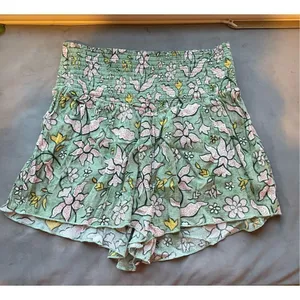 aerie shorts  thumbnail 1