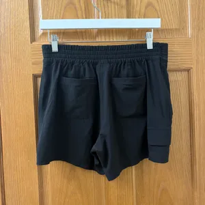 Athleta Black Activewear Shorts Size Women’s 4 - Small thumbnail 3