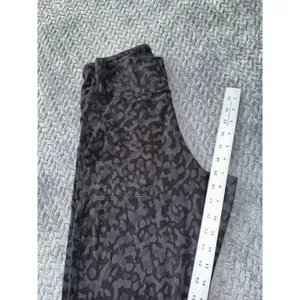 Lululemon Women's Aligh High Rise Jog Stretch‎ pants Color Black Gray Size 6 thumbnail 8