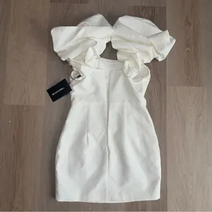 PrettyLittleThing White Corset Bodycon Bridal Dress - Size 6 thumbnail 2