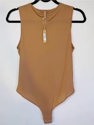 SKIMS NWT Crewneck Bodysuit; Fits Everybody; Color Sienna; Beige/Nude size Large thumbnail 2