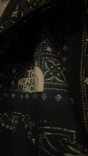 Navy fold up north face pullover  thumbnail 4