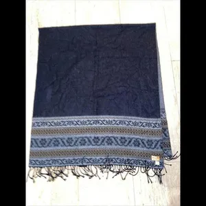 Primo Filo Italia Oversized‎ Fringed Soft Shawl/Scarf Acrylic 70”x31” thumbnail 3