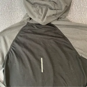 Nike Women’s Long Sleeve Running Shirt thumbnail 11