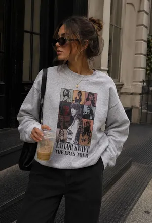 Gildan Taylor Swift The Eras Tour Gray Graphic Crewneck Sweatshirt Size Small thumbnail 1