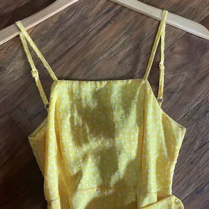 SUPERDOWN Morgan Mini Wrap Dress Size XS Yellow SPRING SUMMER thumbnail 4