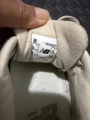 New Balance Womens 928 Walking Shoes Tan Suede Leather Comfort Sneakers Size 8 thumbnail 7