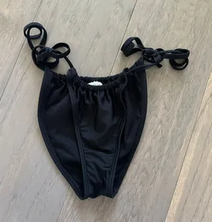 Women's Wild Fable Black Bikini Bottom Size XS thumbnail 1