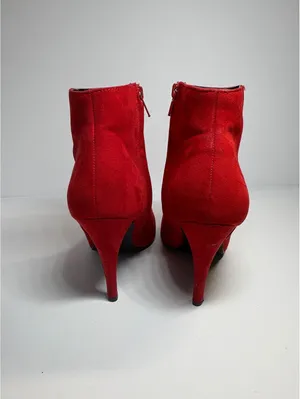 Madden Red Suede Ankle Boots Women’s Size 8 Stiletto Heel Side Zip thumbnail 5