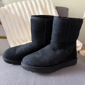 UGG Boots Classic II Short Women’s Black 8 thumbnail 7