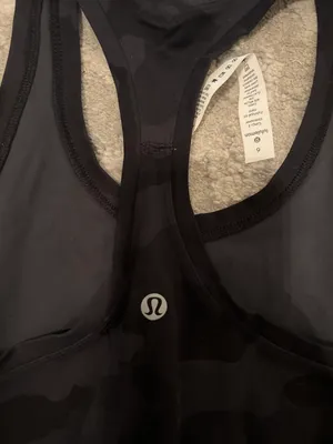 Lululemon Tank thumbnail 4