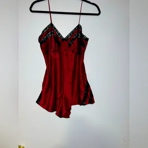 Vintage Victoria’s Secret Gold Label‎ Satin Romper Bodysuit Teddy Burgundy Lace thumbnail 2