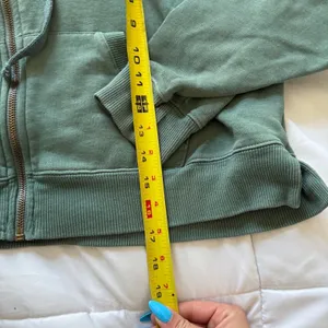 Aeropostale Green Full Zip Cropped Hoodie Sweatshirt Small Boxy Relaxed Fit thumbnail 2