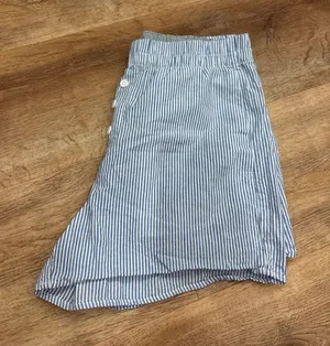 No Boundaries blue striped shorts  thumbnail 1