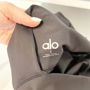 Alo Yoga Pull On High Waisted Airlift Workout 7/8 Leggings Pants Black Small thumbnail 2