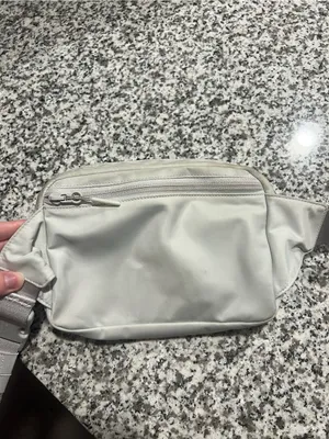 lululemon athletica Silver Crossbody Belt Bag 2L - Lightweight Everyday Carry thumbnail 2