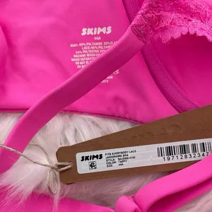 Skims Fits Everybody Lace Underwire Bra Taffy Size 44A thumbnail 8