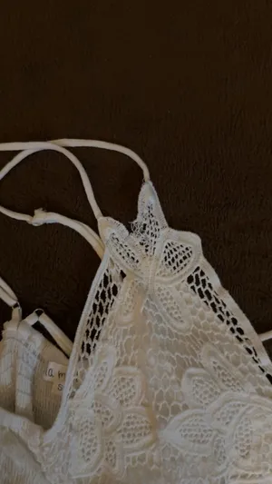 Le Miel Boutique White Flow-y Tank thumbnail 3