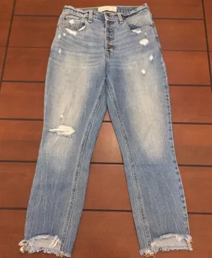 Abercrombie & Fitch a & f mom jeans distressed jeans size 4 raw hem button fly thumbnail 1