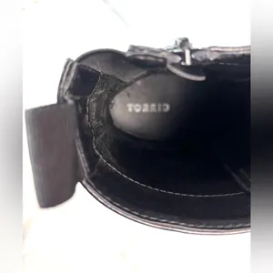 Torrid 8WW Combat Moto Boots Lug Sole Lace Up n Zip in Black - Wide thumbnail 6