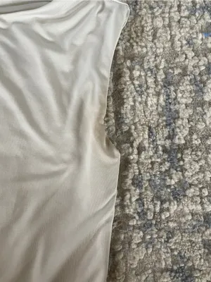 Everyday Sleeveless Tank Top - White thumbnail 2