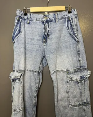 Aeropostale Low Rise Cargo Jeans Womens L Light Wash Blue Wide Leg Relaxed Denim thumbnail 1