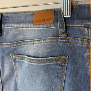Judy Blue Distressed‎ Cuffed Skinny Jeans Size 9/29 thumbnail 6