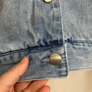 Democracy Denim Jean Jacket‎ Medium 100% Cotton Blue Cropped Classic thumbnail 3