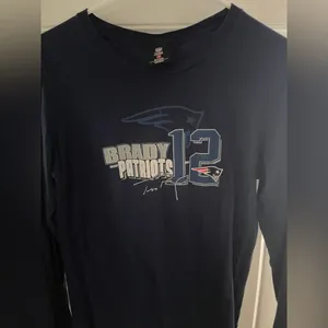 NFL New England Patriots Brady 12 Navy Blue Shirt Juniors Size L thumbnail 2