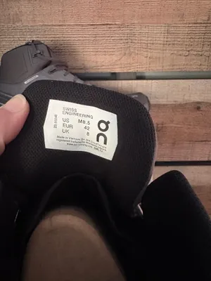 On Cloud Waterproof Shoes thumbnail 5