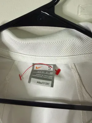 Nike Women's White Sleeveless Tank Top thumbnail 2