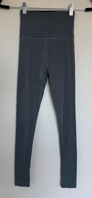Beyond Yoga Womens High Waisted Ribbed Striped Leggings Small Athletic Active thumbnail 1