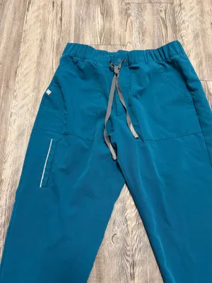 Womens Figs sz L/S Scrub Pants thumbnail 2