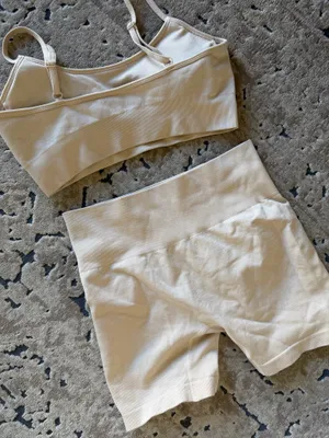 Amazon Cream Workout Set thumbnail 3