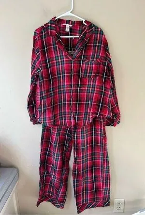 victoria’s secret pajama set thumbnail 1