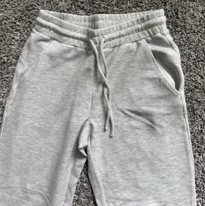 ALO Yoga Light Gray Waffle Knit Joggers thumbnail 6