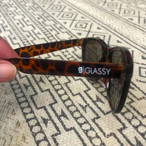 Happy hour sunglasses, tortoise deric polarized thumbnail 9