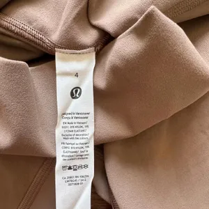 Lululemon Align Biker Short High Rise 6” Taupetastic Size 4 NWT thumbnail 5