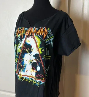 Def Leppard Hysteria Long Fit Custom Cut Graphic Tre thumbnail 3