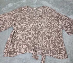 Ariat Top Women’s X-Large Short Sleeve Tiger Stripe Lace Hem Lightweight‎ Blouse thumbnail 1