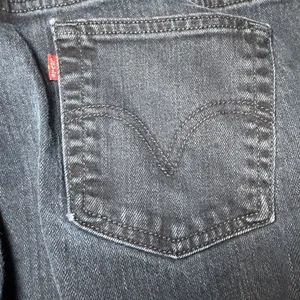 Levis 515 Womens Size 14 Long Bootcut Jeans Dark Wash Stretch Denim Blue Casual thumbnail 12